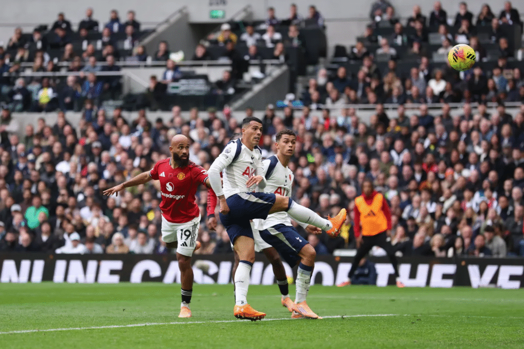 image-18-1024x683 Tottenham 2 Man Utd 2 : Matthijs de Ligt arrache le point du match nul dans les dernières secondes