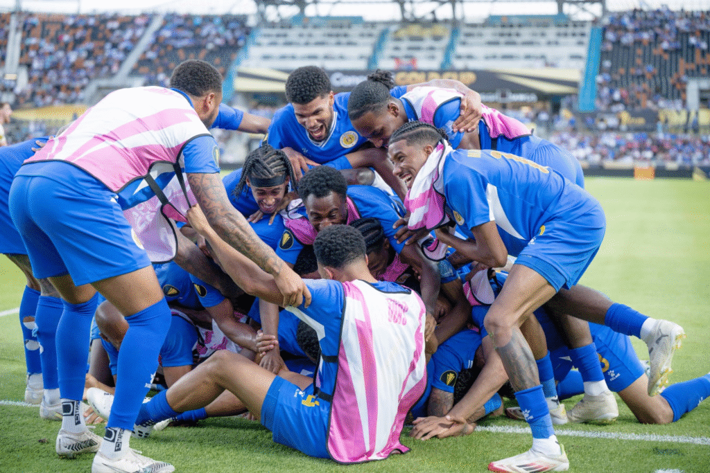 image-214-1024x683 VAGUE BLEUE 