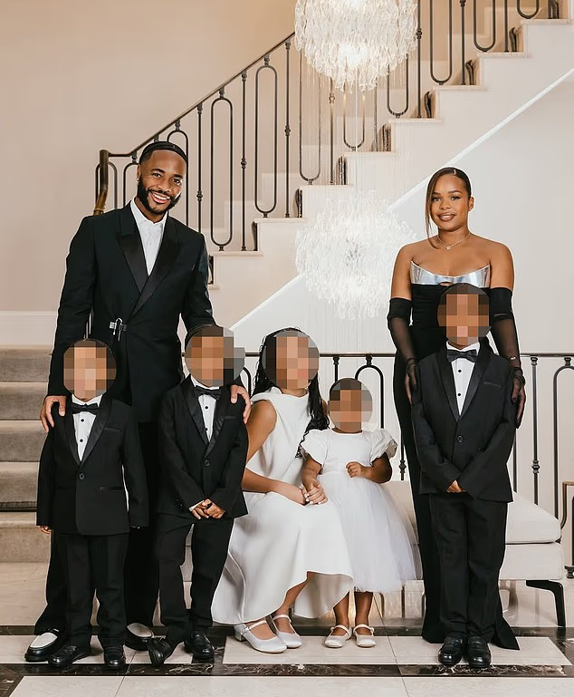 image-251 « Ils n'ont aucune idée de ce à quoi ils s'attaquent » : Plongée au cœur d'une opération sophistiquée menée par un gang criminel étranger ciblant les footballeurs 