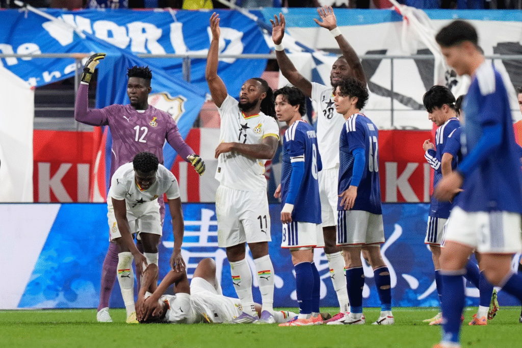 image-327-1024x683 La star ghanéenne souffre d'une terrible fracture de la jambe et hurle de douleur lors d'un match amical contre le Japon, mettant ainsi fin à son « rêve de Coupe du monde ».