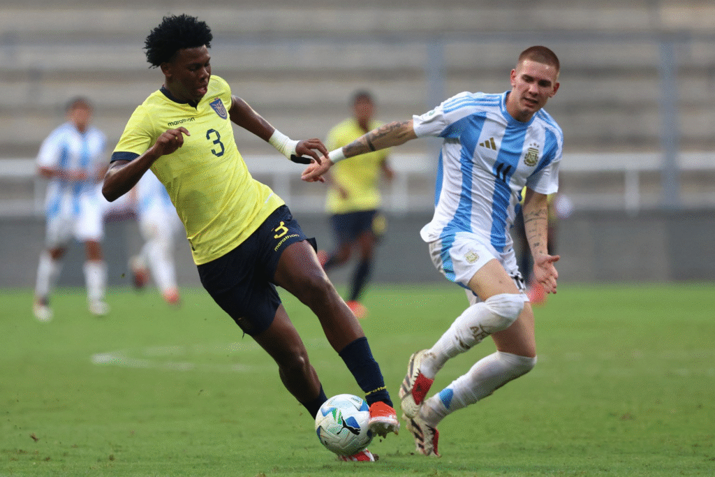 image-332-1024x683 Chelsea conclut un accord pour le transfert du jeune prodige équatorien, suivant le même parcours que Kendry Paez.