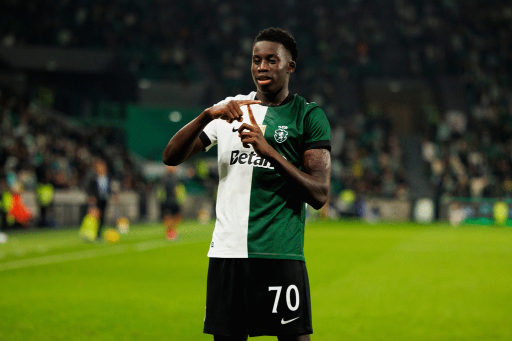 image-338-1024x683 Manchester United aligne un jeune prodige du Sporting qualifié de « prochain Nuno Mendes », Amorim souhaitant un transfert pour résoudre un problème à ce poste.