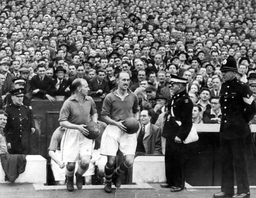 image-350 Pourquoi l'affluence dans les stades de football, toutes divisions confondues, est-elle à son plus haut niveau depuis les années 1950 ?