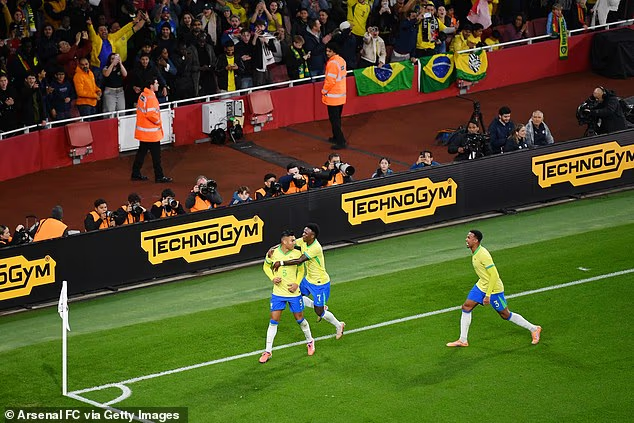 image-391 Pourquoi le Brésil est en passe de devenir un véritable prétendant à la Coupe du Monde : une défense solide, une attaque atypique et une star de Manchester United devenue le joueur « le plus important » de Carlo Ancelotti.