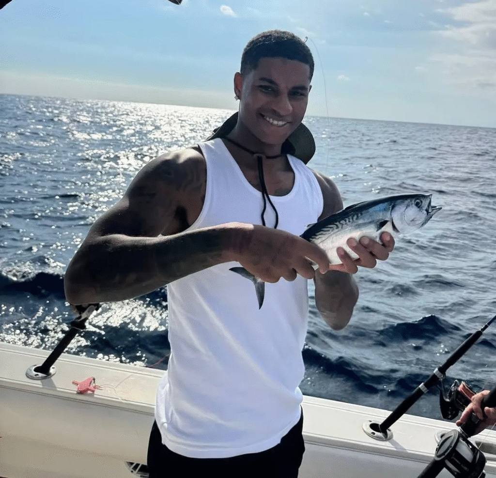 image-427-1024x987 Le retour en grâce de Marcus Rashford à Barcelone : la confiance de Hansi Flick et son statut de star