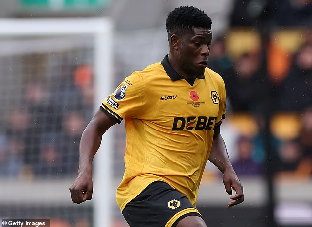 image-481 Comment la CAN pourrait faire dérailler la saison de VOTRE club : Classement complet de la Premier League avec tous les joueurs transférés, une équipe perdant SEPT stars de son effectif – et une différence clé parmi les prétendants au titre