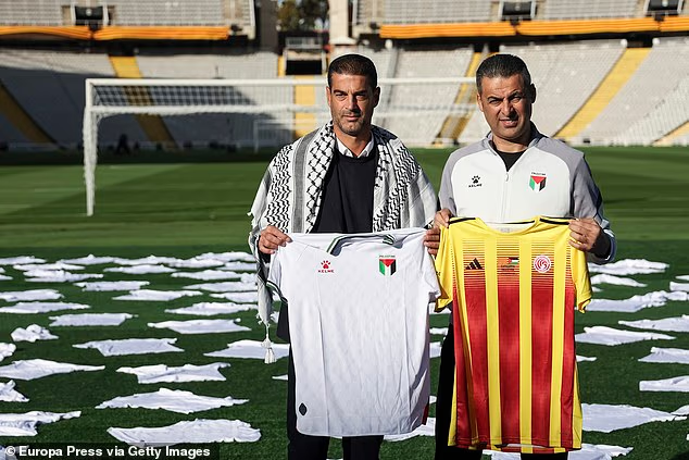 image-493 L'entraîneur de Manchester City, Pep Guardiola, accuse Israël de « massacres » à Gaza et déclare que « le monde a abandonné la Palestine » dans de nouvelles déclarations sans détour.