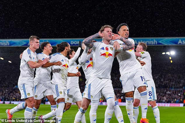 image-499 ANALYSE : Pourquoi l'avantage du terrain est plus important que jamais en Premier League, comment Pep Guardiola et Mikel Arteta en profitent et les tactiques qui peuvent transformer le stade de votre club en une véritable forteresse.