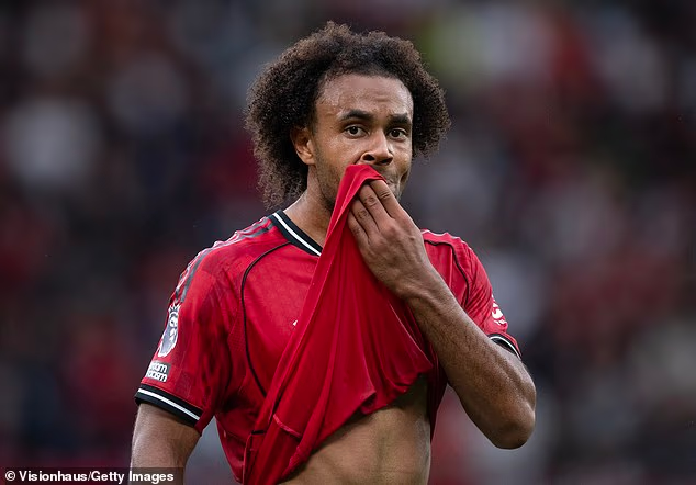 image-510 Questions-réponses confidentielles sur Manchester United : Les transferts que United envisage pour janvier, notamment une alternative à Carlos Baleba, les dernières nouvelles sur Antoine Semenyo, pourquoi le jeune prodige Shea Lacey pourrait enfin avoir sa chance et les jeunes de l’académie prêts à intégrer l’équipe première.