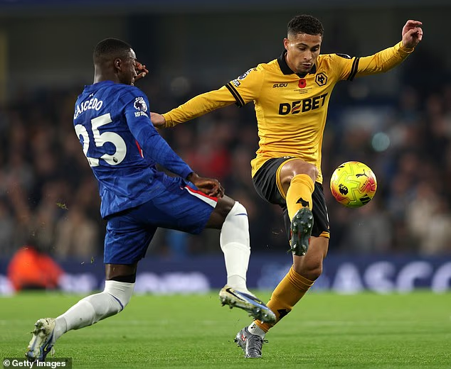 image-514 Questions-réponses confidentielles sur Manchester United : Les transferts que United envisage pour janvier, notamment une alternative à Carlos Baleba, les dernières nouvelles sur Antoine Semenyo, pourquoi le jeune prodige Shea Lacey pourrait enfin avoir sa chance et les jeunes de l’académie prêts à intégrer l’équipe première.