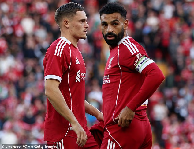 image-547 Mohamed Salah, joueur solitaire, accusé d'avoir fait perdre 116 millions de livres à Florian Wirtz : le grand quotidien allemand lance une attaque personnelle contre lui, l'accusant de bloquer son successeur et de ne pas aider les nouvelles recrues, et évoquant la menace saoudienne.