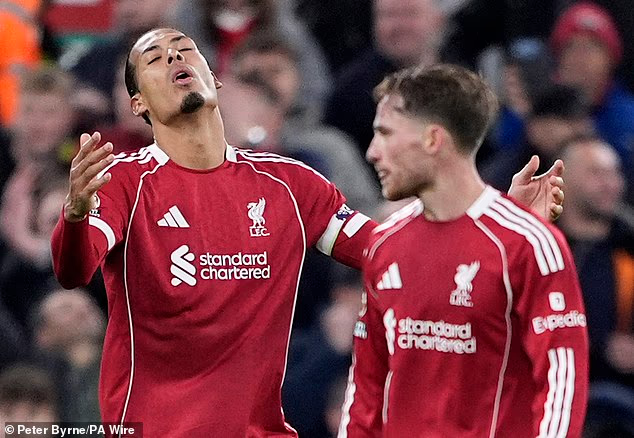 image-679 Liverpool 0-3 Nottingham Forest : Les champions de Premier League humiliés par une défaite historique – la pression s'accentue sur Arne Slot pour enrayer une spirale inquiétante.