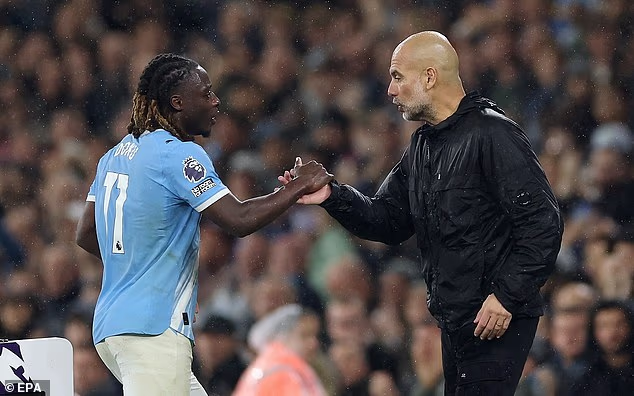 image-68 Manchester City 3-0 Liverpool - NOTES DES JOUEURS : Quel joueur des Reds a été « catastrophique » ? Qui a été intouchable au milieu de terrain ? Et qui était injouable ?