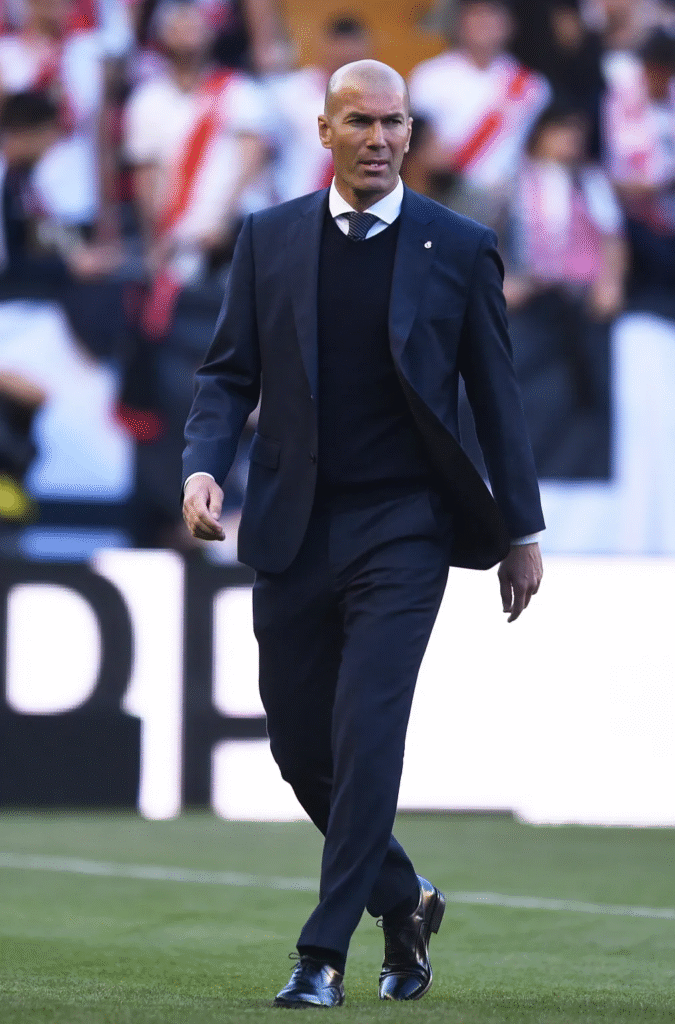 image-795-675x1024 Jürgen Klopp de retour sensationnel à Liverpool ? Sept entraîneurs pressentis pour remplacer Arne Slot après une série catastrophique.