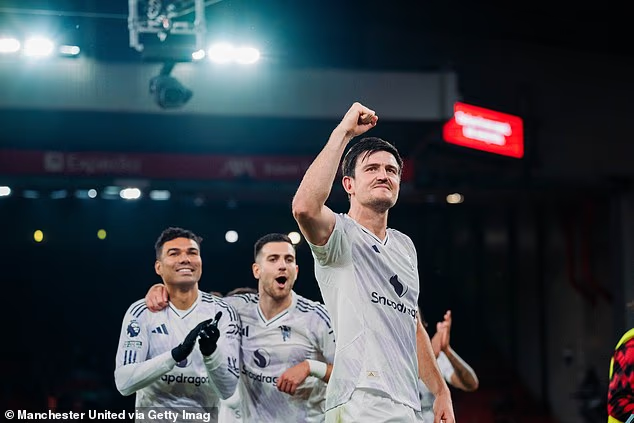 image-863 Les 34 joueurs de Manchester United notés par Ruben Amorim lors de sa première année d'existence, sur une échelle de 1 à 10 : d'Onana à Mbeumo, en passant par tous les autres.