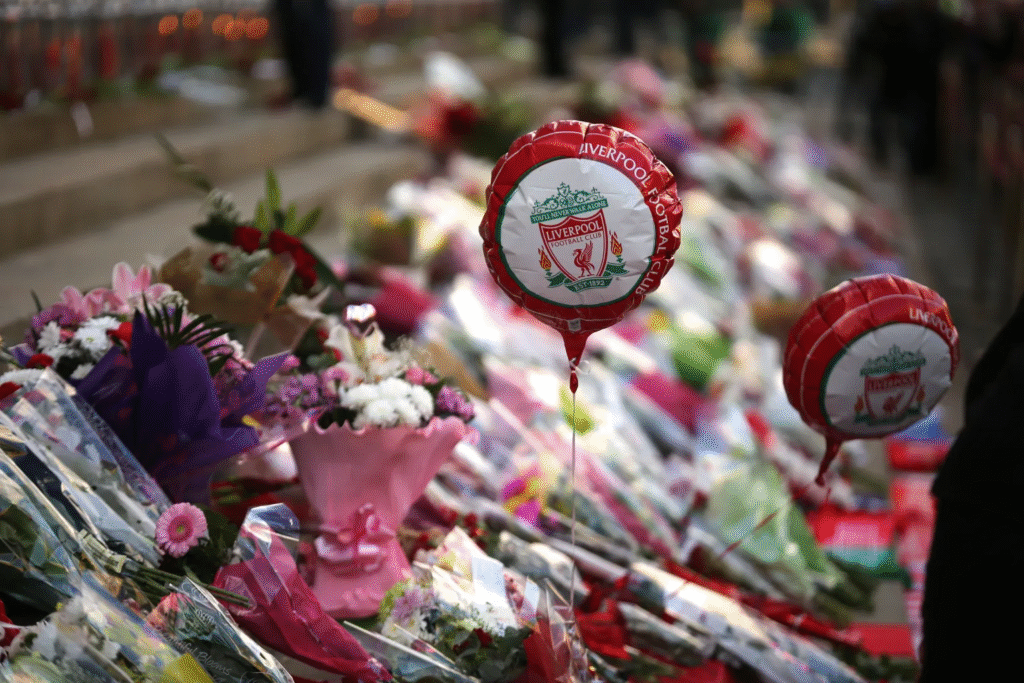 image-109-1024x683 Un rapport accablant sur Hillsborough révèle que 12 policiers ont échappé à toute responsabilité pour des « manquements fondamentaux », tandis que les familles dénoncent une « injustice amère ».