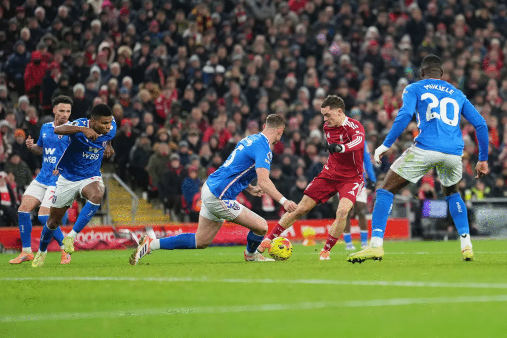 image-179-1024x683 Revivez le moment terrible où un journaliste de Sky Sports annonce à Florian Wirtz, anéanti, que son premier but en Premier League lui a été retiré.