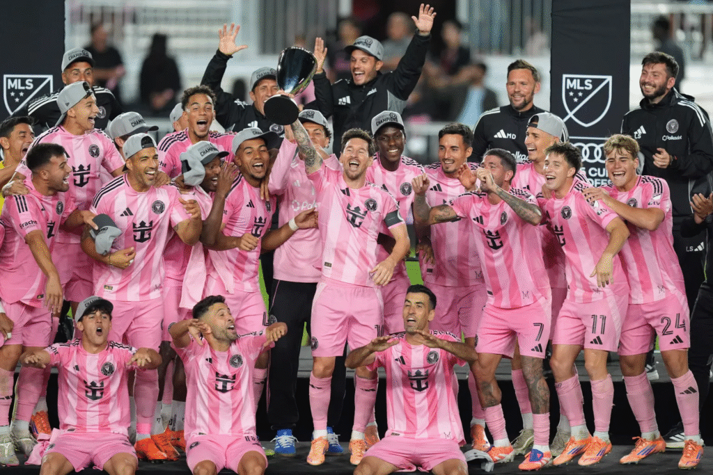 image-49-1024x683 Lionel Messi bat le record absolu de passes décisives et devient le joueur le plus titré de l'histoire du football.