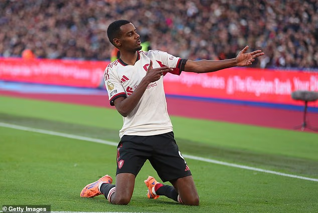 image-94 Pourquoi Liverpool a été bien meilleur contre West Ham sans Mohamed Salah : les trois joueurs qui ont brillé dans le nouveau système, pourquoi c’était une décision gagnant-gagnant pour Arne Slot – et les leçons tirées en vue de la CAN du roi égyptien