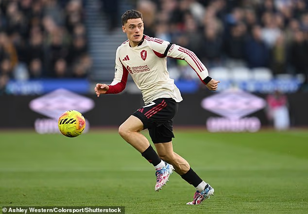 image-99 Pourquoi Liverpool a été bien meilleur contre West Ham sans Mohamed Salah : les trois joueurs qui ont brillé dans le nouveau système, pourquoi c’était une décision gagnant-gagnant pour Arne Slot – et les leçons tirées en vue de la CAN du roi égyptien